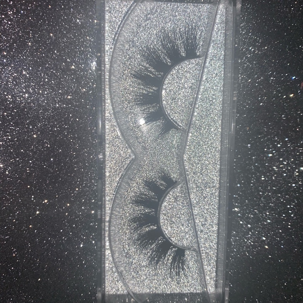 Mink lashes - Picture 2 of 4